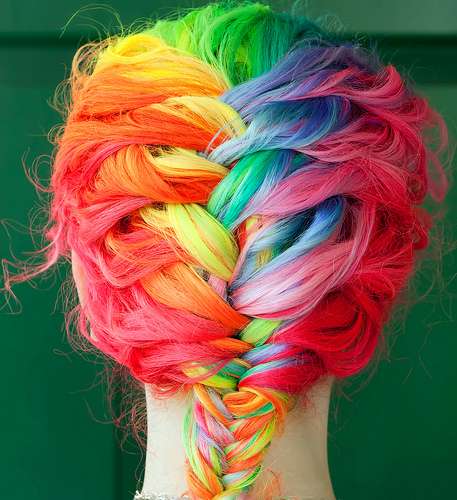 http://envisionface.files.wordpress.com/2012/03/hair-colors-2012-of-spectacular-rainbow-hair-styles-of-hair-braids.jpeg